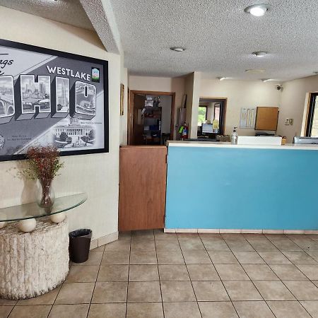 Westspring Inn - Westlake Cleveland Zewnętrze zdjęcie