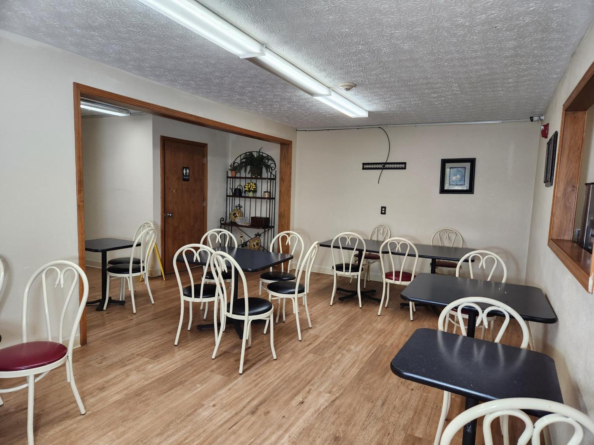 Westspring Inn - Westlake Cleveland Zewnętrze zdjęcie